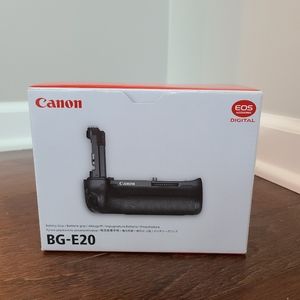Canon 5D Mark IV Battery Grip